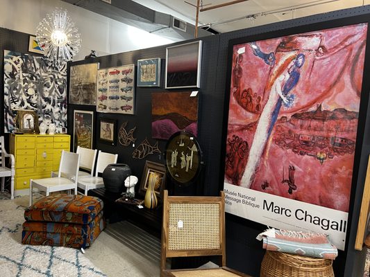 Harbert Antique Mall by null