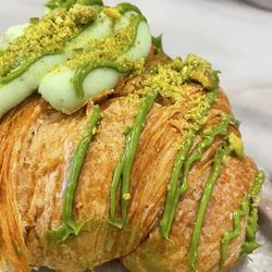Pistachio croissant
