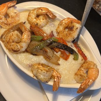 Nick's Family Diner - Shrimp and grits and peppers - Diners Near Me - Orlando, Florida