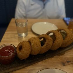 Hill & Vine - Onion rings