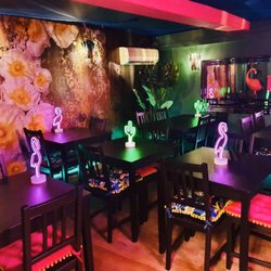 Plush Cafe - Neon Room