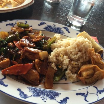 Sizzling Wok - Garlic chicken lunch special! - Chinese Near Me - Wickenburg, Arizona Sizzling Wok - Garlic chicken lunch special! - Chinese Near Me - Wickenburg, Arizona