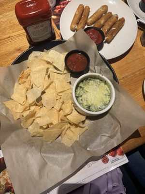 Applebee's Grill + Bar by null