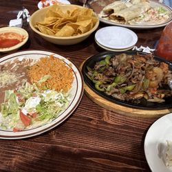 El Trio - Steak Fajitas