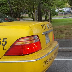 207 Taxi - The way a ride should be? I prefer a clean car.