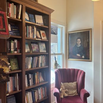 Apostle Islands Booksellers - Bookstores Near Me - Bayfield, Wisconsin Apostle Islands Booksellers - Bookstores Near Me - Bayfield, Wisconsin