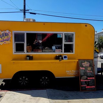 Jay’z Tacos - Food Truck Order Window (07/12/22). @JayzTacos @PaperbackBrewing #Glendale #FoodTruck #StreetFood #MexicanFood #Tacos #FoodPorn - Food Trucks Near Me - Sun Valley, California