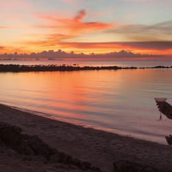 Renshaw Travel - Romantic sunset