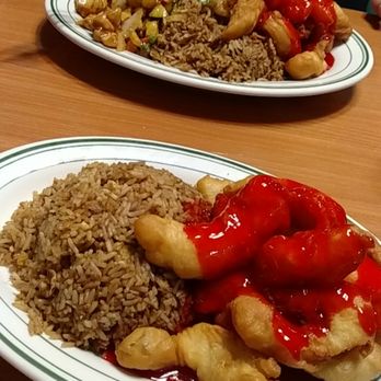 Great Shang Hai - Sweet and sour chicken with pork fried rice. Sweet and sour chicken with Kung Pao chicken and pork fried rice. - Shanghainese Near Me - Yakima, Washington