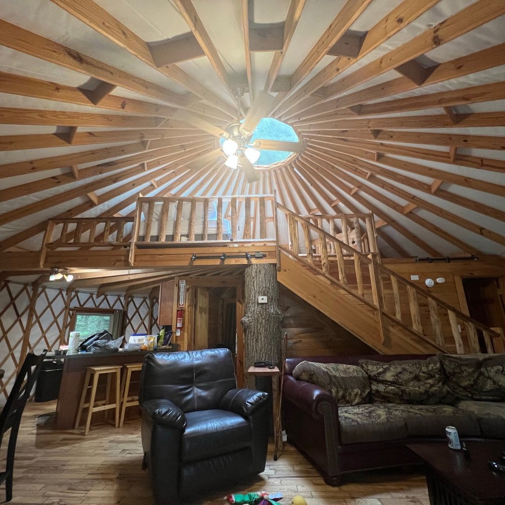 Red River Gorge Cabin Rentals - Full view of what it looks like when you walk in. - Vacation Rentals Near Me - Campton, Kentucky Red River Gorge Cabin Rentals - Full view of what it looks like when you walk in. - Vacation Rentals Near Me - Campton, Kentucky
