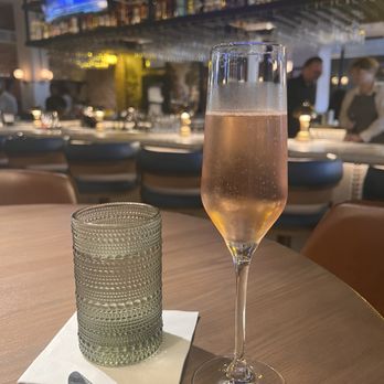 Granger's - Rose wine - Seafood Near Me - Houston, Texas