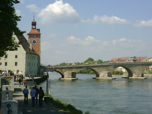 Steinerne Brücke by null