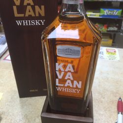 Hillcrest Beer Wine & Spirits - Great single malt from Taiwan