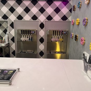 Devil & Angel Desserts - soft serve machines - Ice Cream & Frozen Yogurt Near Me - Glendale, California