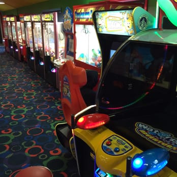 Rockin' Raceway Arcade - Wall of claw grab games. - Amusement Parks Near Me - Pigeon Forge, Tennessee