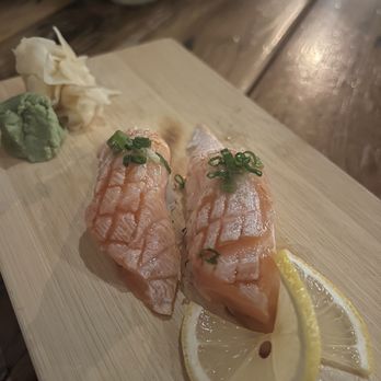 Yuzu Sushi & Robata Grill - Japanese Near Me - Chicago, Illinois Yuzu Sushi & Robata Grill - Japanese Near Me - Chicago, Illinois