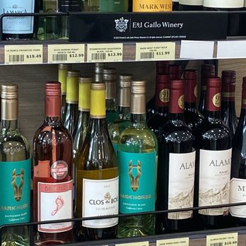 Wawa - Wine choices. - Convenience Stores Near Me - Oakland Park, Florida Wawa - Wine choices. - Convenience Stores Near Me - Oakland Park, Florida