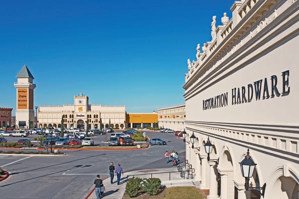 San Marcos Premium Outlets by null