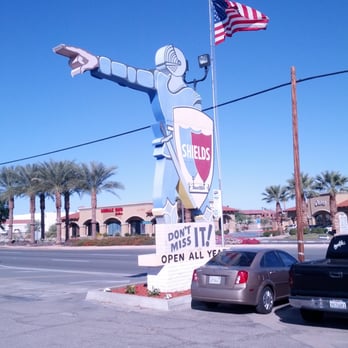 Shields Date Garden - You can miss the big sign! - Fruits & Veggies Near Me - Indio, California Shields Date Garden - You can miss the big sign! - Fruits & Veggies Near Me - Indio, California