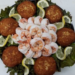 CRAB CAKES AND SHRIMP PLATTER