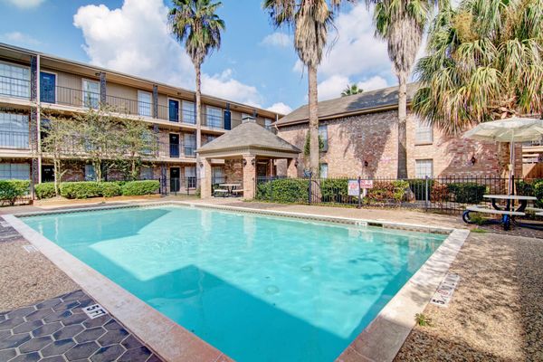 Alta Verde Apartments