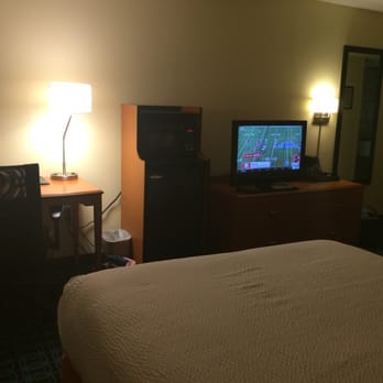 Fairfield by Marriott Inn & Suites Charlotte Arrowood - TV plus microwave and mini fridge - Hotels Near Me - Charlotte, North Carolina Fairfield by Marriott Inn & Suites Charlotte Arrowood - TV plus microwave and mini fridge - Hotels Near Me - Charlotte, North Carolina