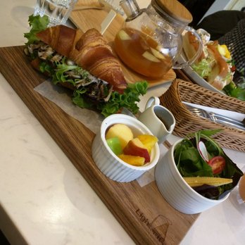 Light Cafe - Truffle - Cafes Near Me - Toronto, Ontario