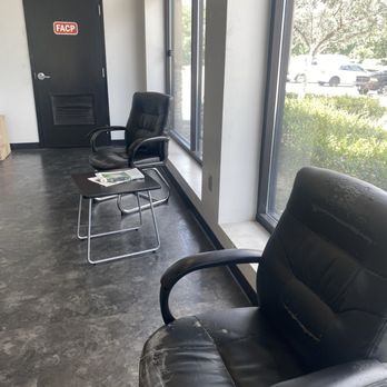 Tire Kingdom - Waiting area - Auto Repair Near Me - Naples, Florida Tire Kingdom - Waiting area - Auto Repair Near Me - Naples, Florida