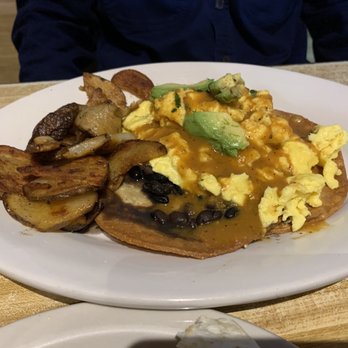 Rocky Bay Cafe - Hevous Rancharos - Breakfast & Brunch Near Me - Friday Harbor, Washington Rocky Bay Cafe - Hevous Rancharos - Breakfast & Brunch Near Me - Friday Harbor, Washington