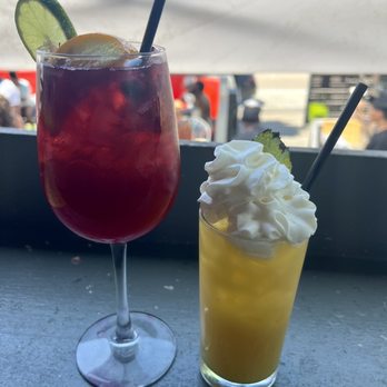 Taste Bar + Kitchen - Cocktail Bars Near Me - Houston, Texas