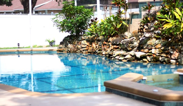 Picture Perfect Pools by null