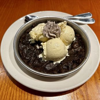 BJ's Restaurant & Brewhouse - Cookies 'N' Cream Pizookie - American Near Me - Arcadia, California BJ's Restaurant & Brewhouse - Cookies 'N' Cream Pizookie - American Near Me - Arcadia, California
