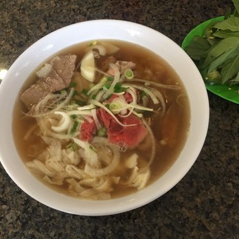 Pho Binh - Large pho dac biet - Vietnamese Near Me - Houston, Texas