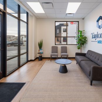 TaylorMED MRI - Farmington front office 2 - Diagnostic Imaging Near Me - Lindon, Utah TaylorMED MRI - Farmington front office 2 - Diagnostic Imaging Near Me - Lindon, Utah