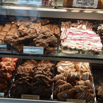 Mariano's - the chocolate shop - Grocery Near Me - Northbrook, Illinois