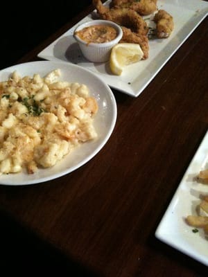 Darryl's Corner Bar & Kitchen by null