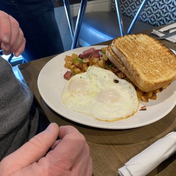 Buttermilk - Coffee & Tea Near Me - Naperville, Illinois