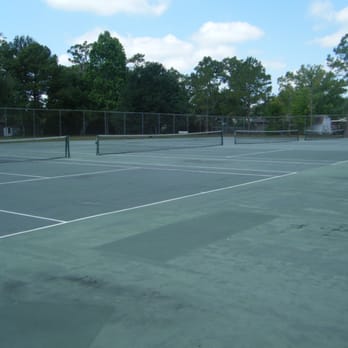 Lee P Moore Park - Nice tennis courts - Parks Near Me - Sanford, Florida
