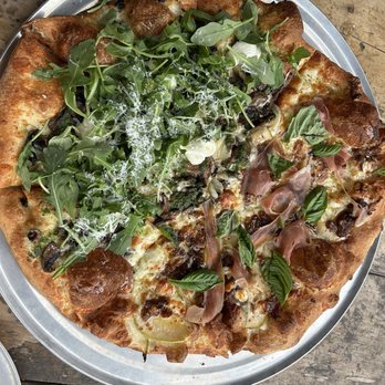 Pinthouse Pizza - Pizza Near Me - Austin, Texas Pinthouse Pizza - Pizza Near Me - Austin, Texas