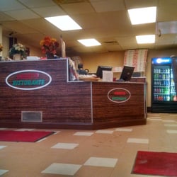 Veneto Ristorante - Pizzas here are some of the best in the Westford / N. Chelmsford area. I've had 20+ pizzas from here over the years..always good