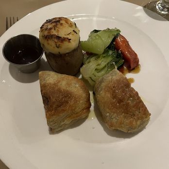 Porterhouse - beef wellington - Steakhouses Near Me - San Mateo, California Porterhouse - beef wellington - Steakhouses Near Me - San Mateo, California