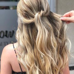 Glow Up Beauty Lounge