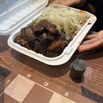 Jerk Hut Eatery - Brown Stew Chicken - Caribbean Near Me - Towson, Maryland