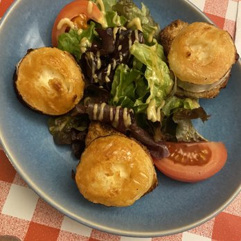Le Ducis - Chèvre Chaud Au Meil Sur Toast (hot goat cheese with Honey) - Cafes Near Me - Versailles, 78 Le Ducis - Chèvre Chaud Au Meil Sur Toast (hot goat cheese with Honey) - Cafes Near Me - Versailles, 78