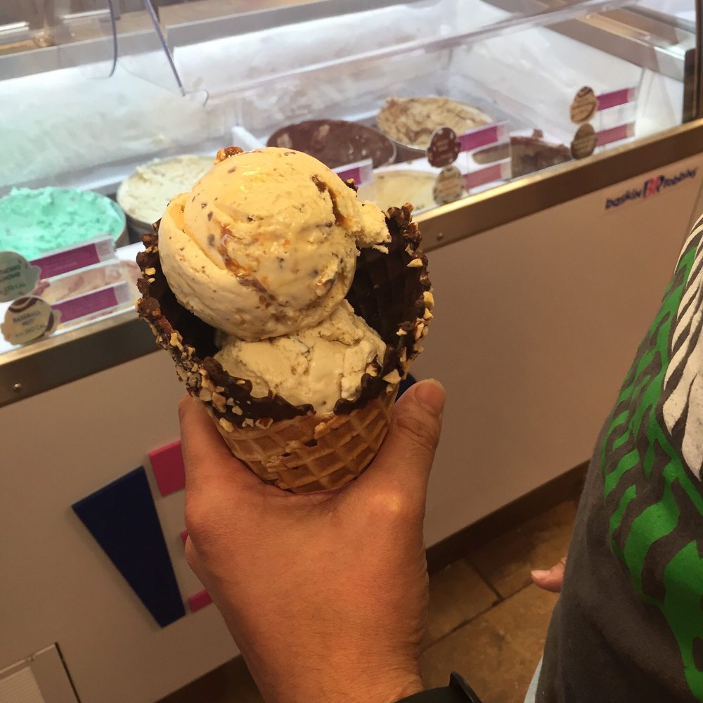 Baskin-Robbins - Snickers on top - Ice Cream & Frozen Yogurt Near Me - Oxnard, California
