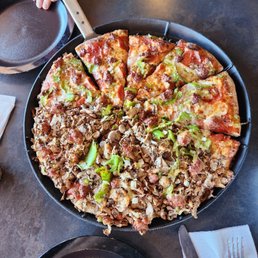 Great Server and Great Pizza! Excellent Customer Service! Great Server and Great Pizza! Excellent Customer Service!