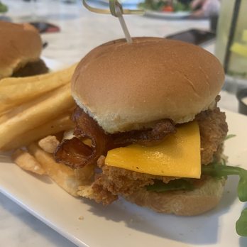 The Grove - Chicken sliders - Bars Near Me - Savannah, Georgia The Grove - Chicken sliders - Bars Near Me - Savannah, Georgia