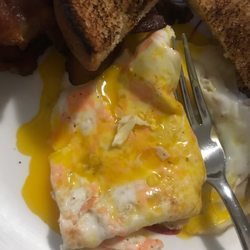 Sonny's Bar & Grill - My eggs have red dye on them...