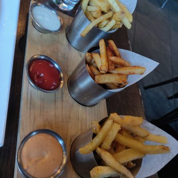 Flights Restaurant And Bar - French Fry flight $17 - New American Near Me - Burlingame, California Flights Restaurant And Bar - French Fry flight $17 - New American Near Me - Burlingame, California