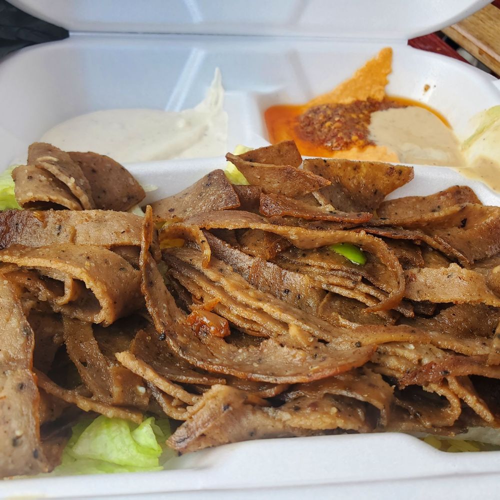 Cairo Station Cafe - Beef rice plate - Egyptian Near Me - Oakland, California Cairo Station Cafe - Beef rice plate - Egyptian Near Me - Oakland, California